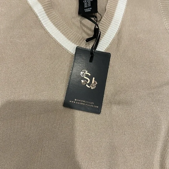 Knit Sleeveless Top and Skirt Set - Picture 8 of 8